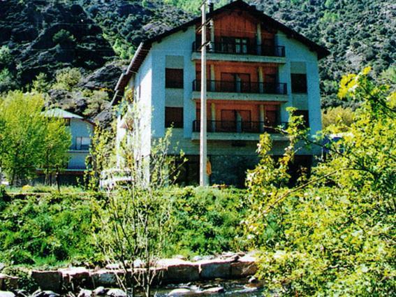 Ribera de Cardós Hotel Puitavaca מראה חיצוני תמונה
